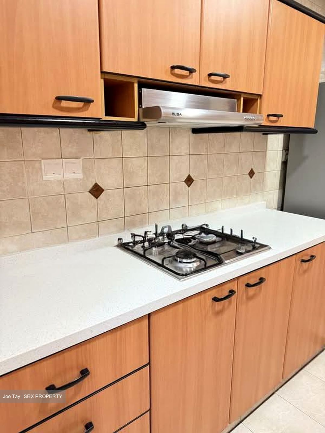 Simsville (D14), Condominium #558786011